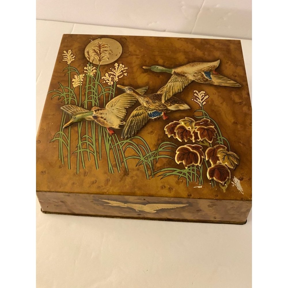 Flying Ducks Vintage Metal Tin Keepsake Jewelry Trinket Box Made in England